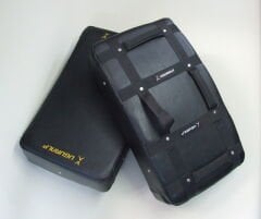 Eğimli Büyük Boy Darbe Yastığı